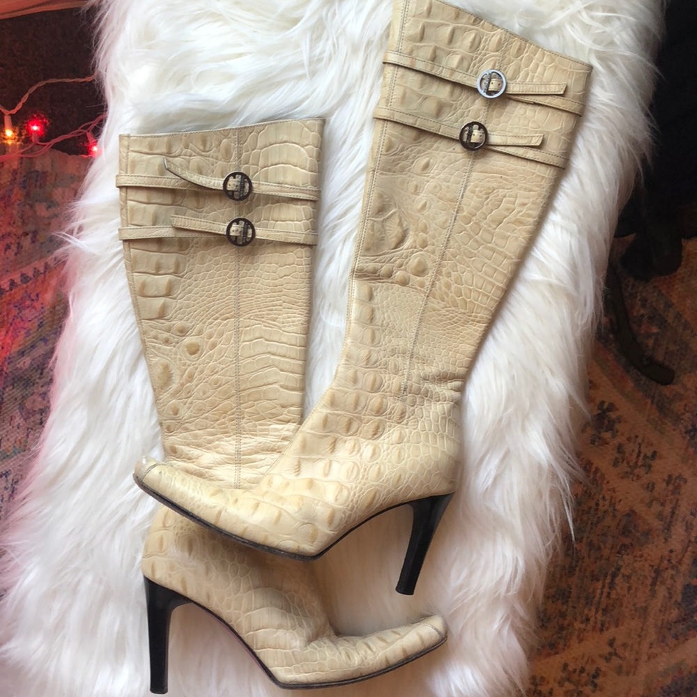 VERSACE CLASSIC albino alligator boots